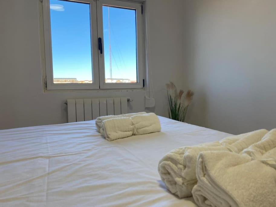 Apartamento Centrico-Parking Gratuito-Wifi Santander Bagian luar foto