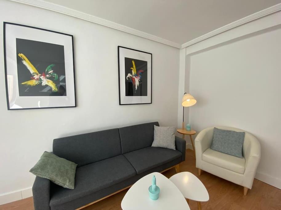 Apartamento Centrico-Parking Gratuito-Wifi Santander Bagian luar foto